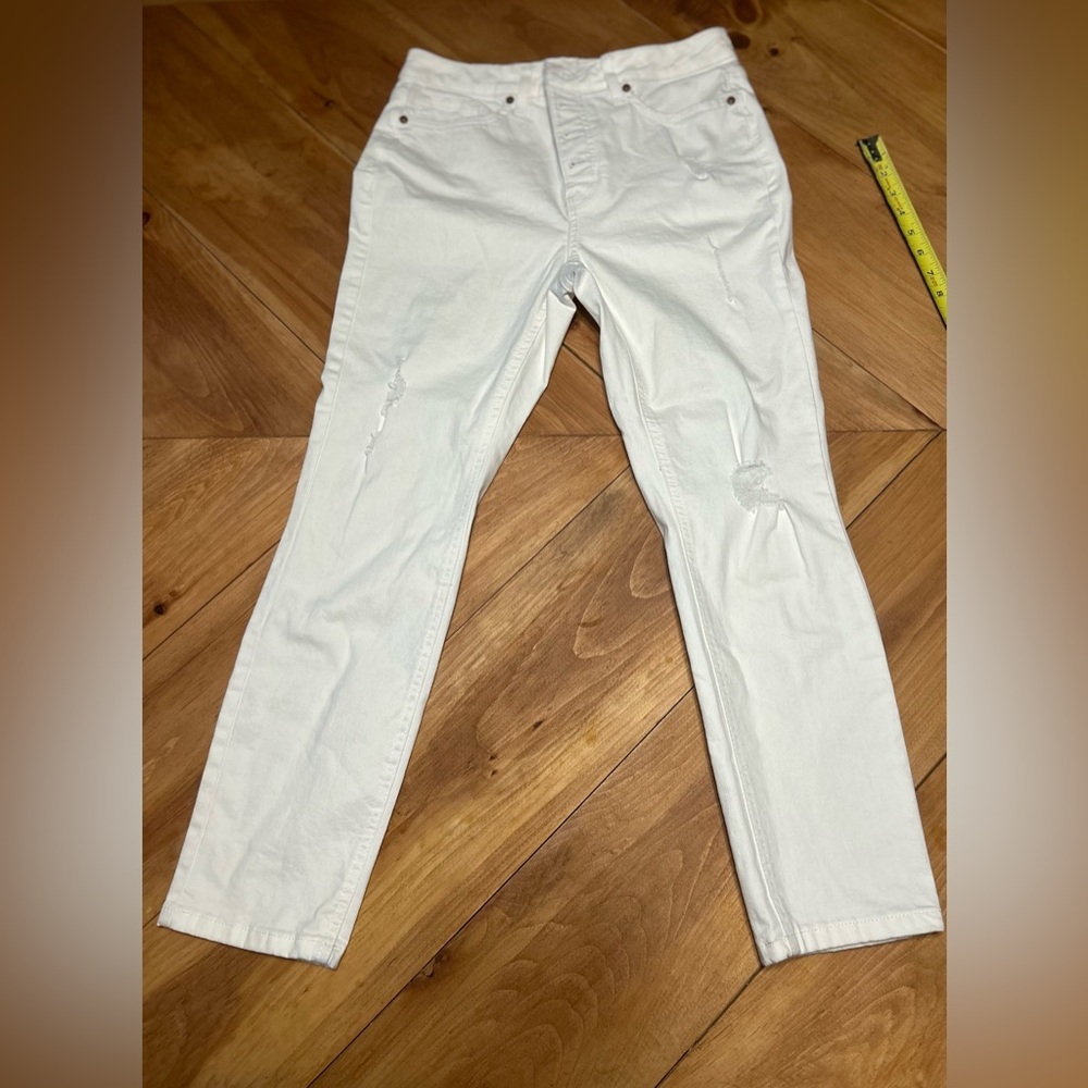 Laura Conrad Womens distressed Skinny jeans size 10